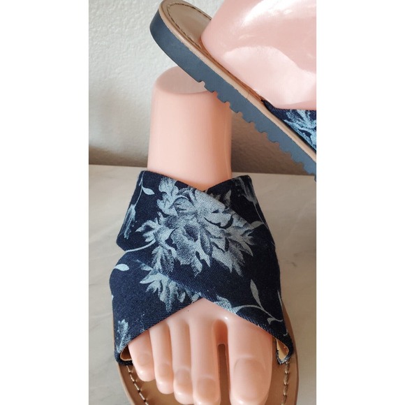 Franco Sarto Blue Denim Floral Criss-Cross Strap Quentin Slide 9 m EUC - Picture 4 of 9